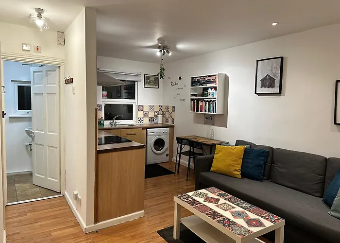 1 Bedroom Flat By Haggerston Station